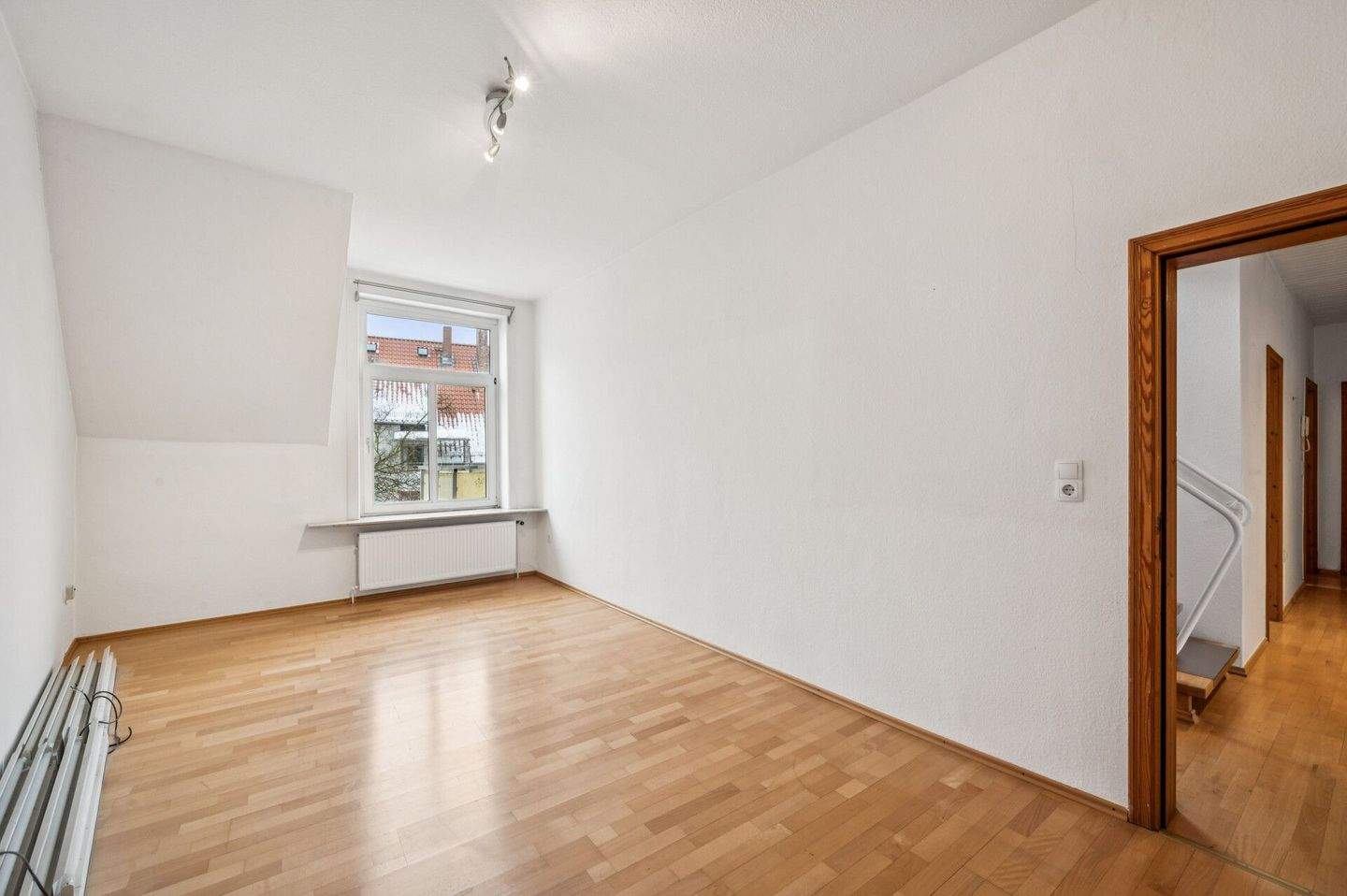 LENAU - Penthouse-Altbautraum auf 2 Etagen in der Nähe des Moltkeplatzes – Hannover – Vorschaubild 5