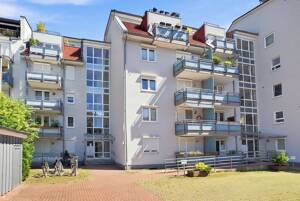 Bremen-Buntentor: Exklusiv, Barrierearm, Weserblick - gepflegte Etagenwohnung mit Balkon und Carport – 28201 Bremen – Vorschaubild 2