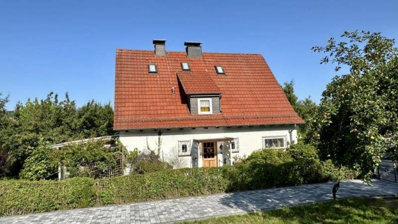 RESERVIERT***Wohnen am Tannenwäldchen*** Großzügiges Einfamilienwohnhaus mit Garage in zentraler Lage von Melsungen – Melsungen – Vorschaubild 4