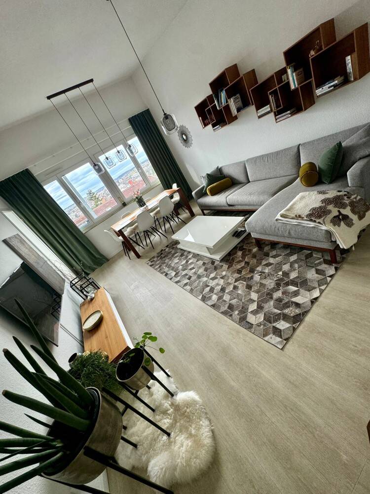 Nahe Stadtpark Leonberg -  Schicke 3-Zimmer-Wohnung mit Balkon