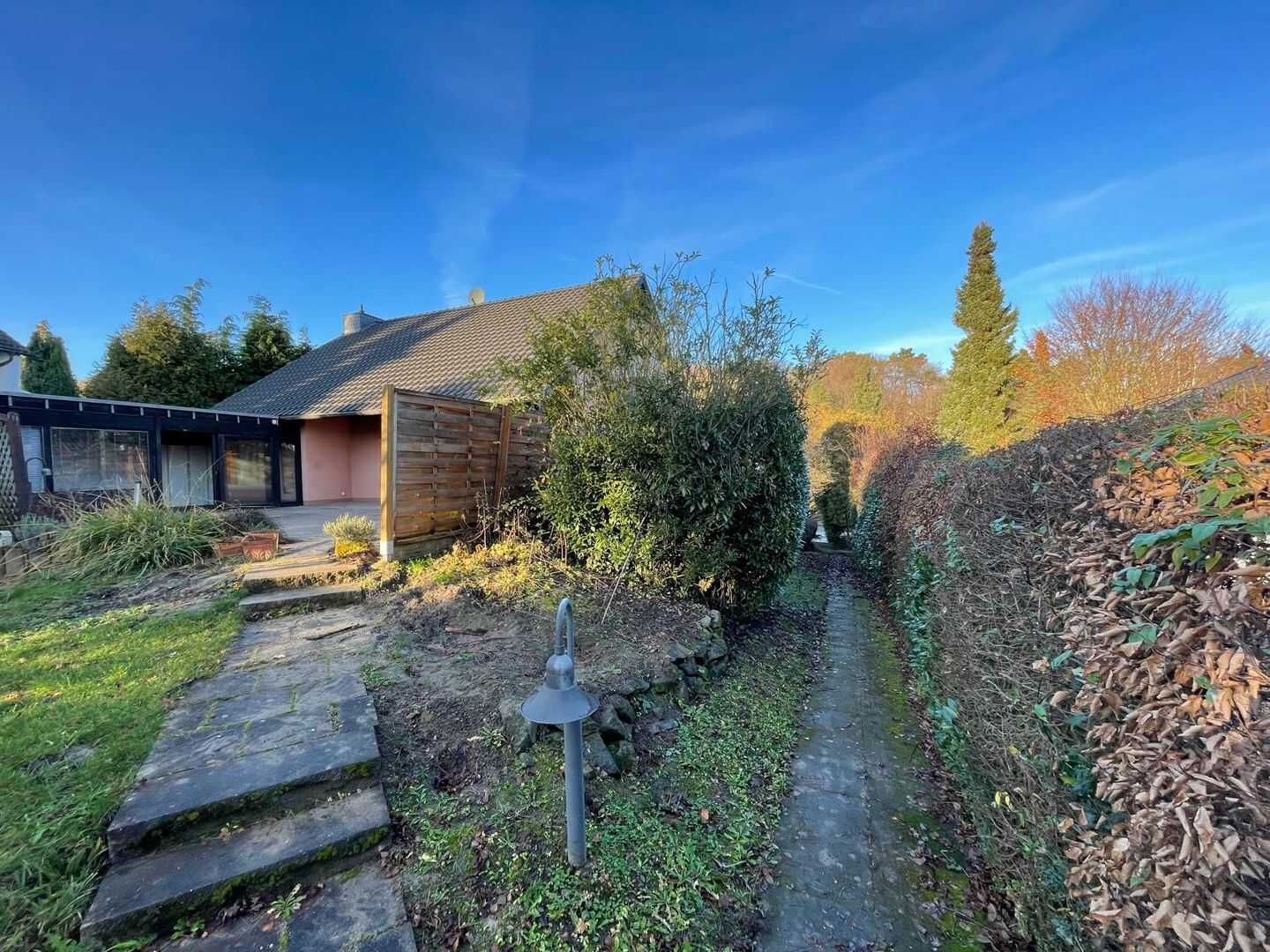 VON PRIVAT Großes Familienhaus, ruhige Lage Wachtberg-Pech, 1.142 qm Grundstück und flexiblem Anbau – Wachtberg – Vorschaubild 4