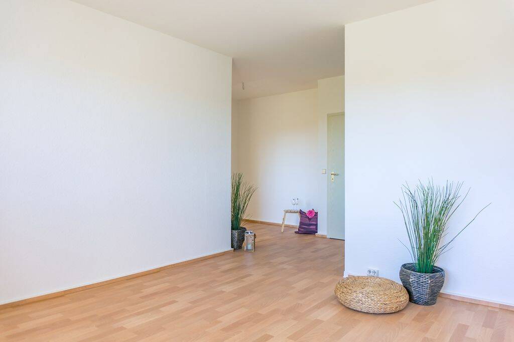 Balkonwohnung mit offenem Wohn-/Essbereich – Chemnitz – Vorschaubild 2