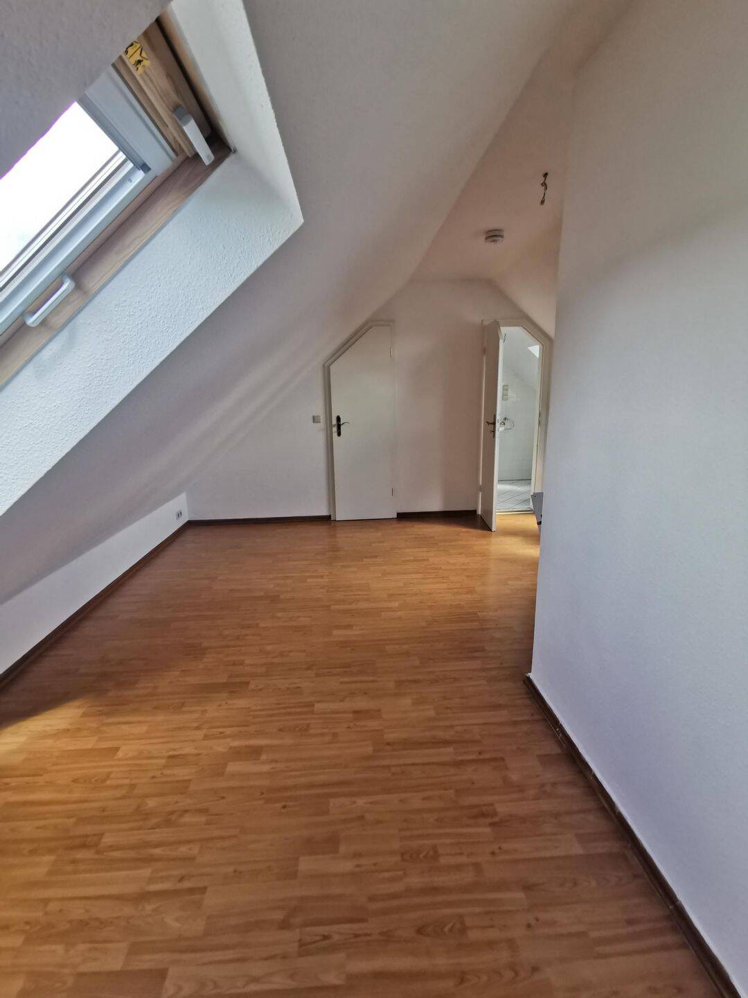 Dachgeschoß-Maisonette-Wohnung 3,5 Zimmer, vermietet – Chemnitz – Vorschaubild 7