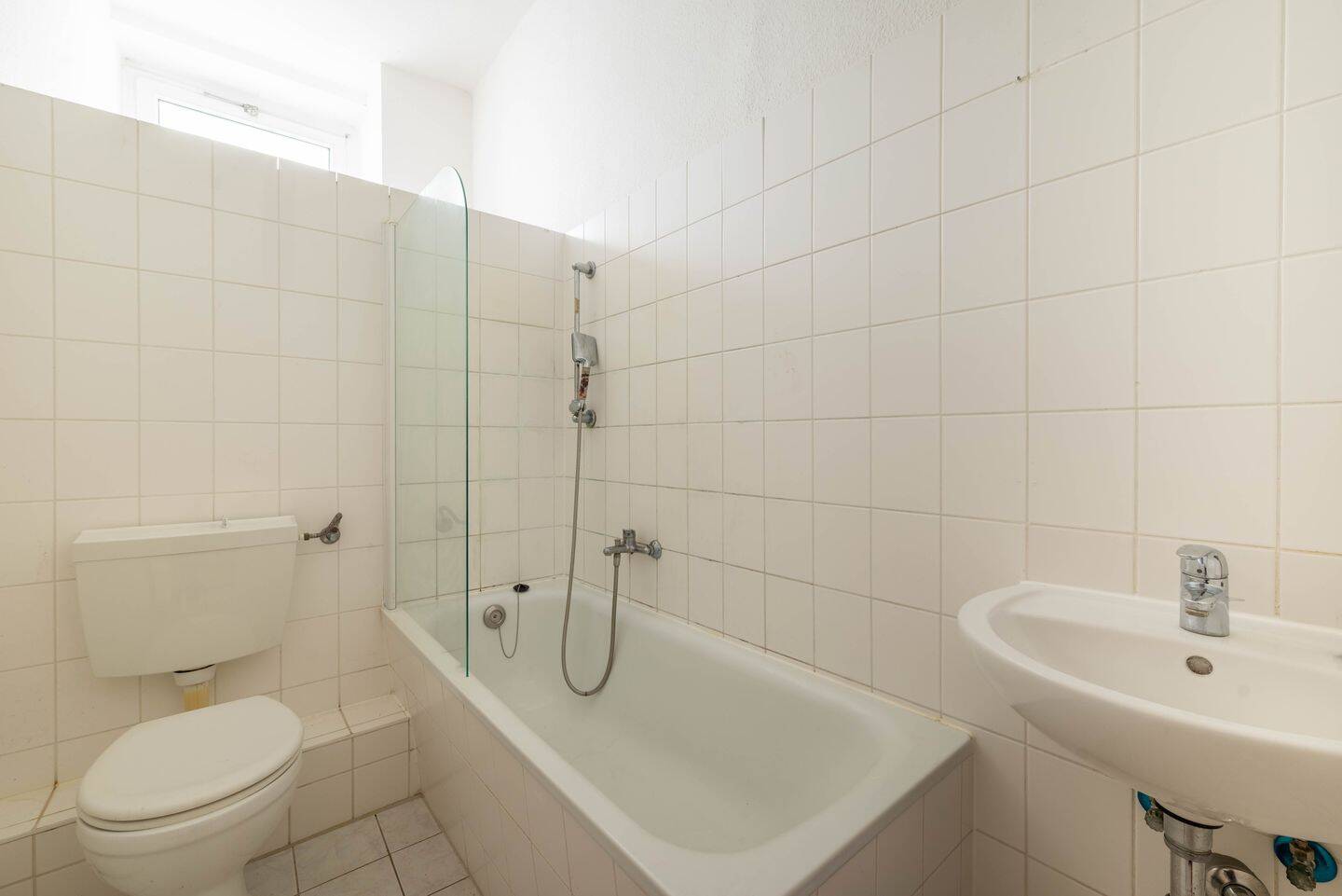 ?? Wohnen mit im Kiez - Charmante 2-Zi-Altbauwohnung mit sonnigem Balkon, Tageslichtbad & Dielen – Berlin – Vorschaubild 7