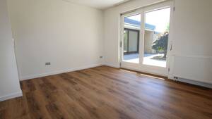 Attraktiver Bungalow mit Garage, Terrasse und Kamin in stadtnaher, begehrter Wohnlage in Oldenburg – 26127 Oldenburg – Vorschaubild 8