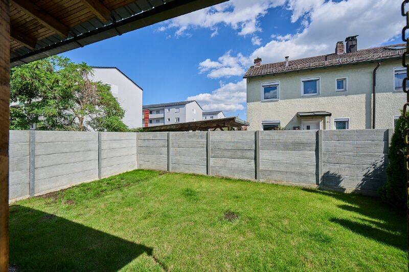 Reiheneckhaus mit Garage und Carport – Straubing – Vorschaubild 2