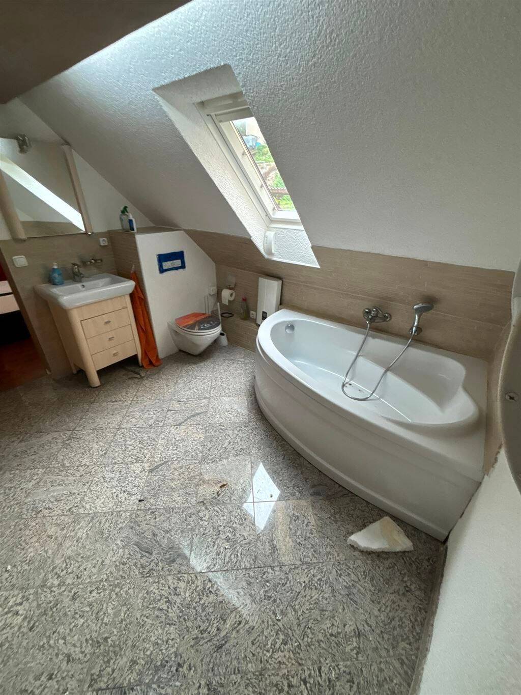 Günstiges 5-Zimmer EFH in guter Lage mit Burgblick! – Reichenbach – Vorschaubild 2