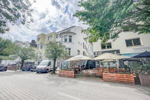 2,5 Zimmer - vollständig saniert - Bewohnerparkausweis- Einkaufszentrum