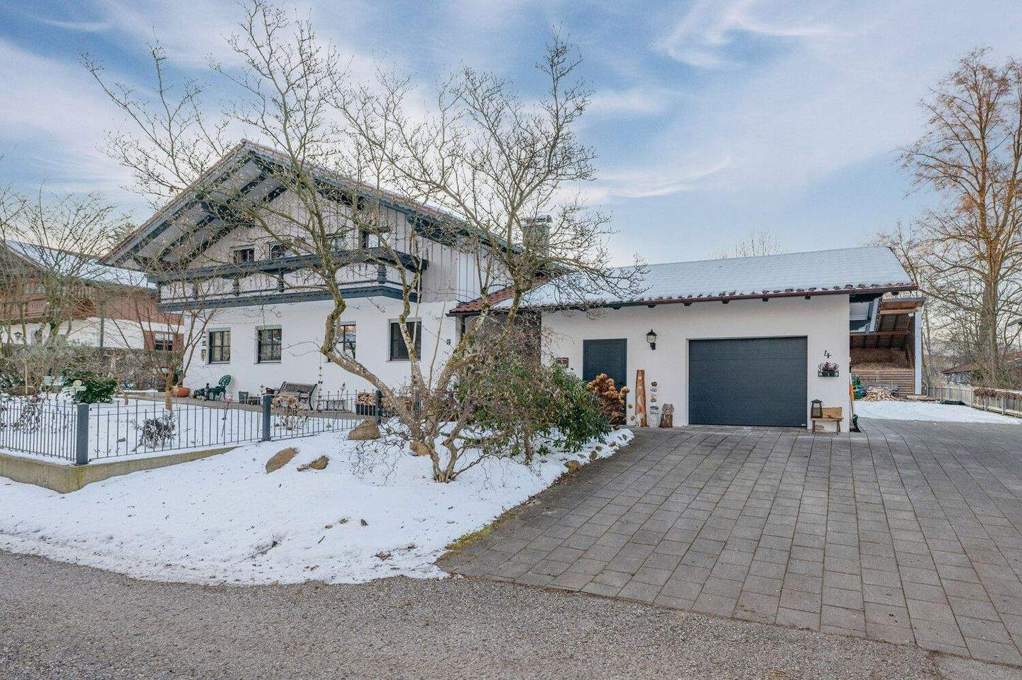 Großes Zweifamilienhaus bestehend aus angebautem Neubau zur Eigennutzung und Altbau mit Wohnrecht – Bad Birnbach – Vorschaubild 7