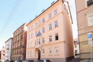 Leerstehende 3-Zimmer-Eigentumswohnung in begehrter Lage von Stuttgart-West!
