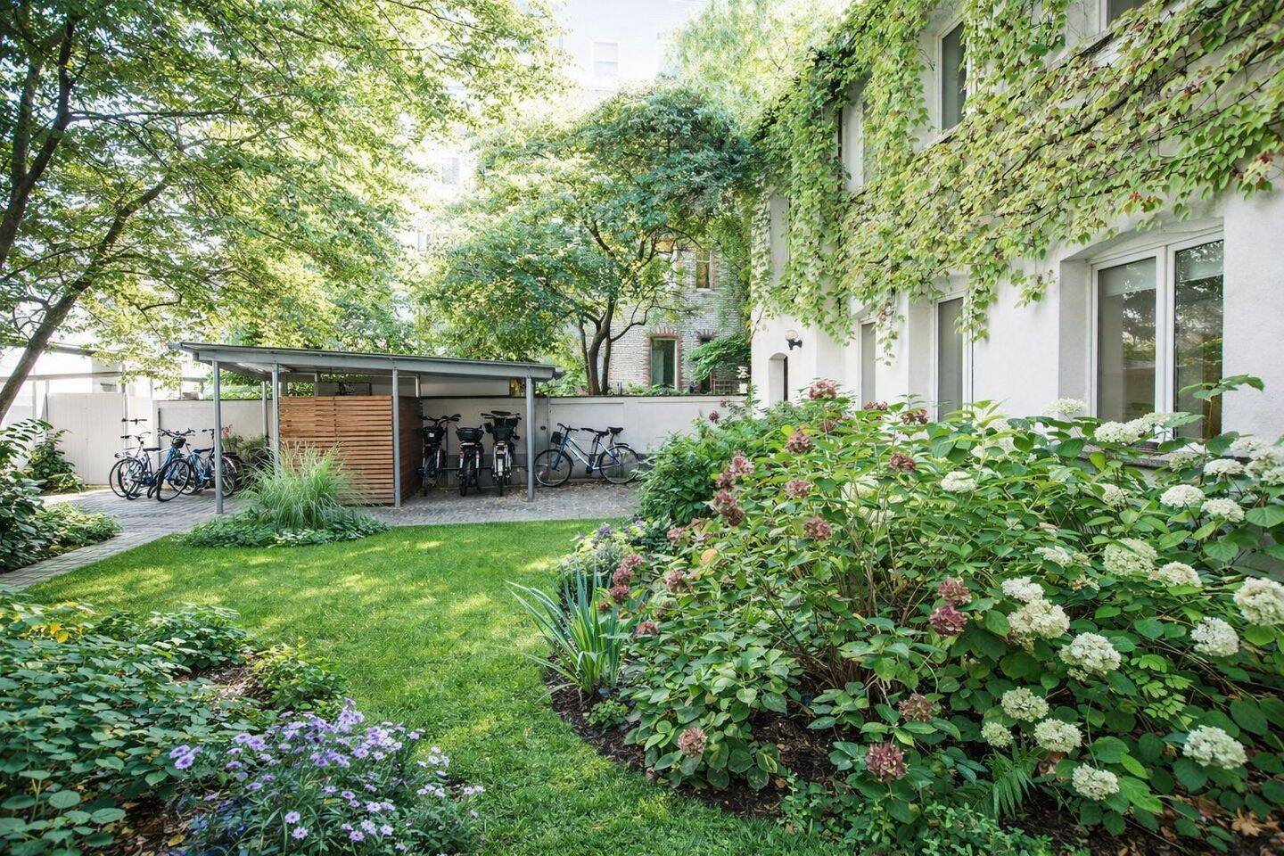 Stadthaus im Garten eines Jugendstil-Ensemble (2 Eigentumswohnungen) – Nürnberg – Vorschaubild 2