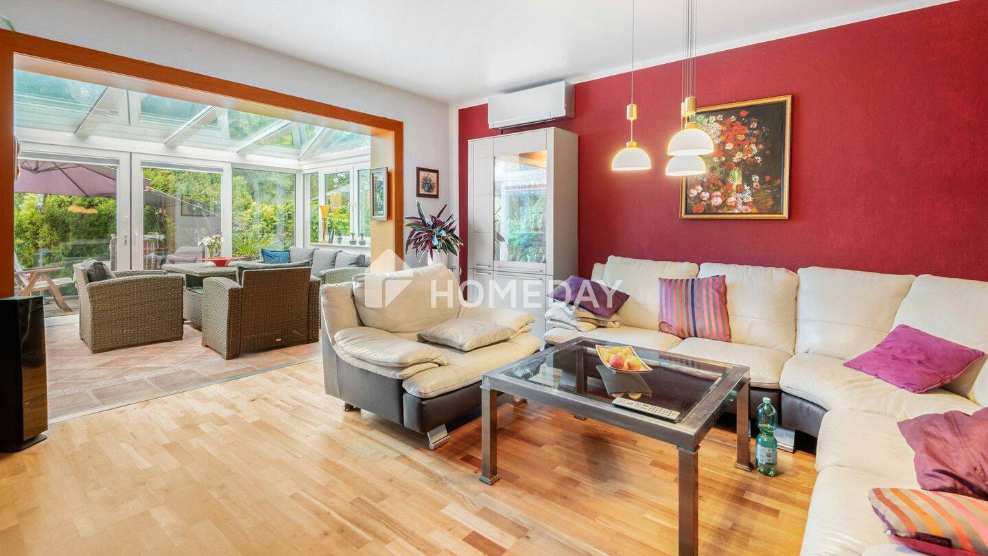 Modern ausgestattetes Einfamilienhaus mit Nießbrauchrecht auf 986 m² großem Grundstück – Bernau – Bild 1 von 9