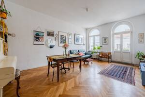 Altbauklassiker in Moabit - 3 Zimmer, Balkon & Guter Schnitt – 10557 Berlin – Vorschaubild 2