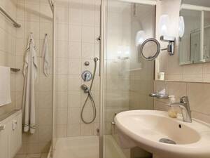 8. Etage über Reutlingen - 4-Zimmer-Wohnung mit zwei Balkonen! – 72760 Reutlingen – Vorschaubild 7