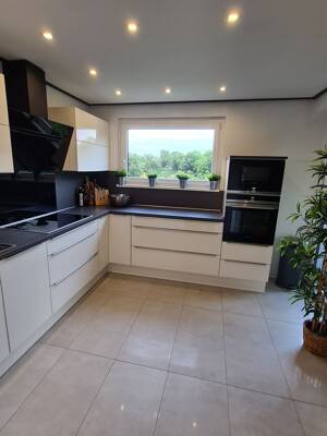 Essen Schönebeck - möblierte und kernsanierte 3,5 Raum Wohnung mit Balkon, Einbauküche & 2 Bädern – 45359 Essen – Vorschaubild 5