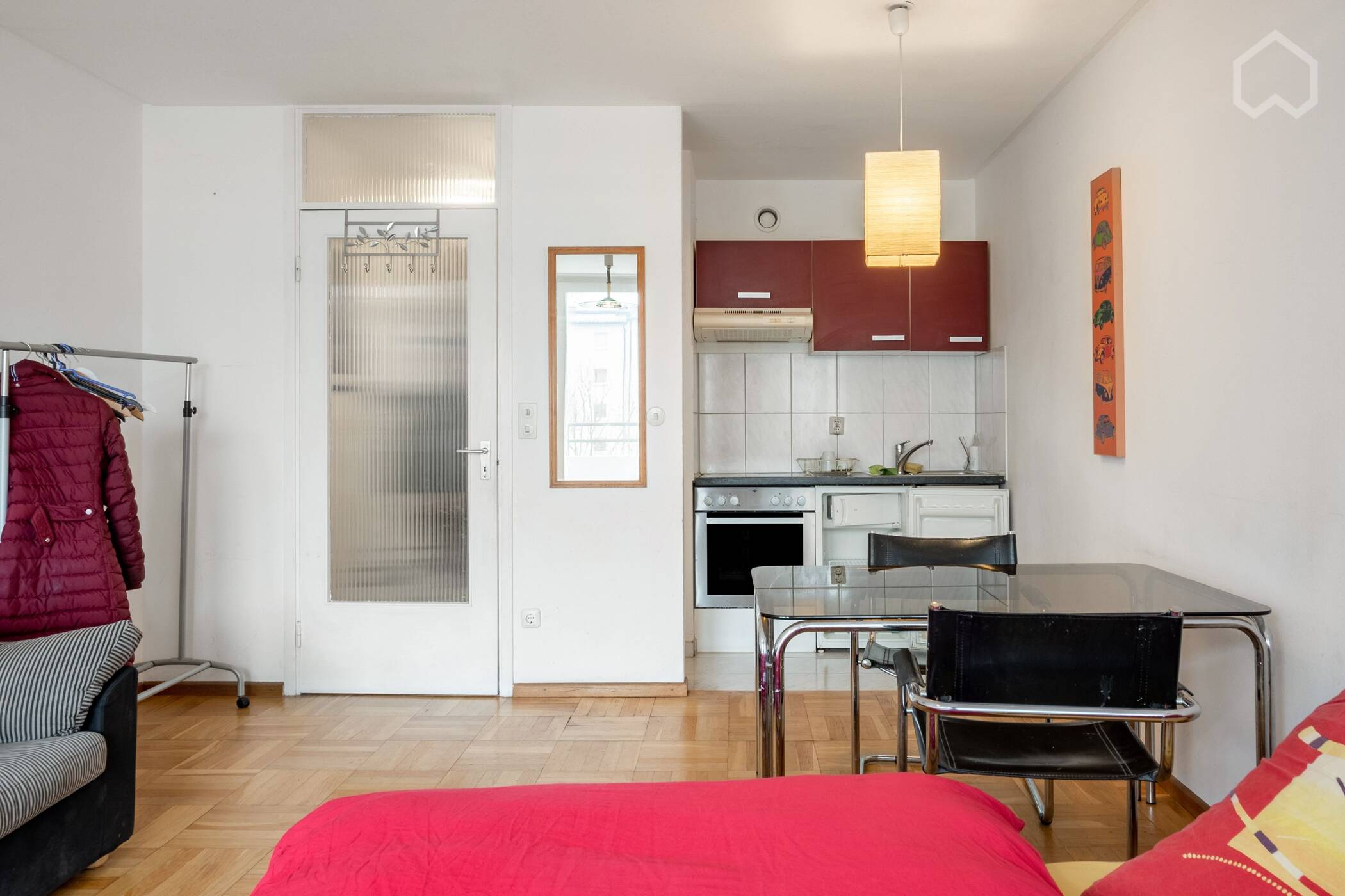 Liebevoll eingerichtetes & neues Apartment in München – München – Vorschaubild 8