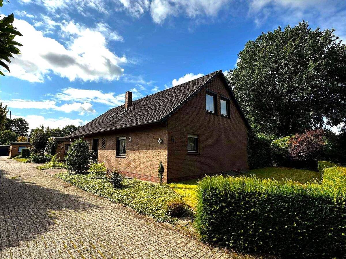 Familienfreundliches Haus mit großzügigem Grundstück in Oldenburg Eversten – 26131 Oldenburg – Bild 1 von 9