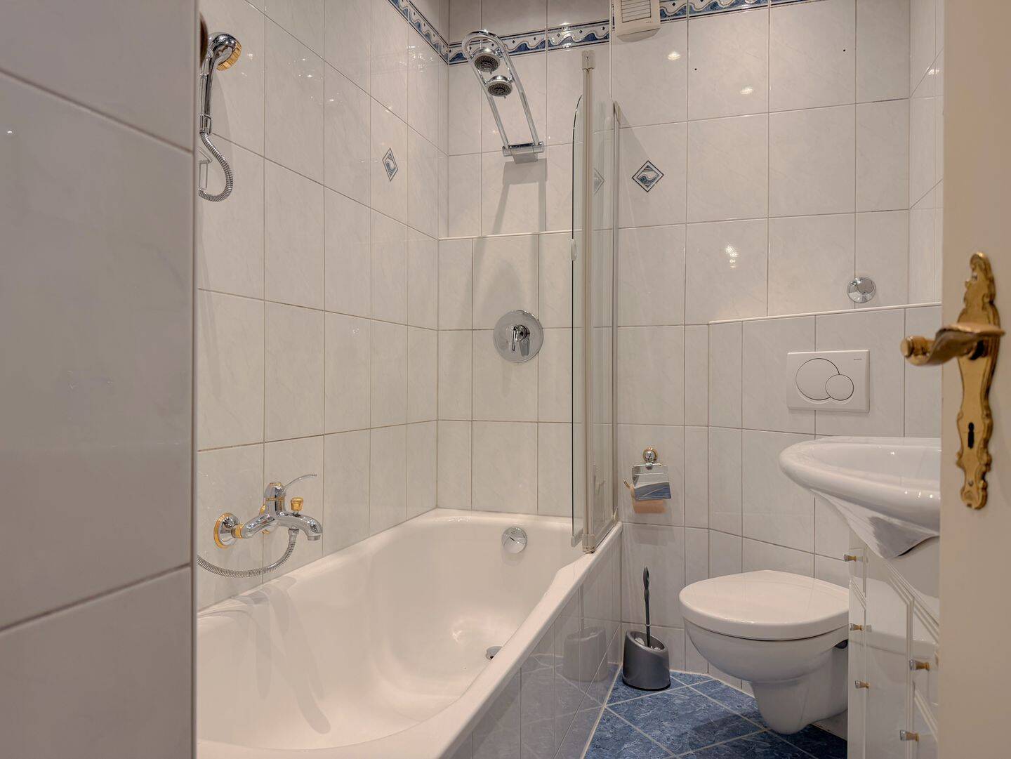 Bezugsfreie Wohnung mit großem Potenzial - ideal für Familien oder Kapitalanleger – München – Vorschaubild 8