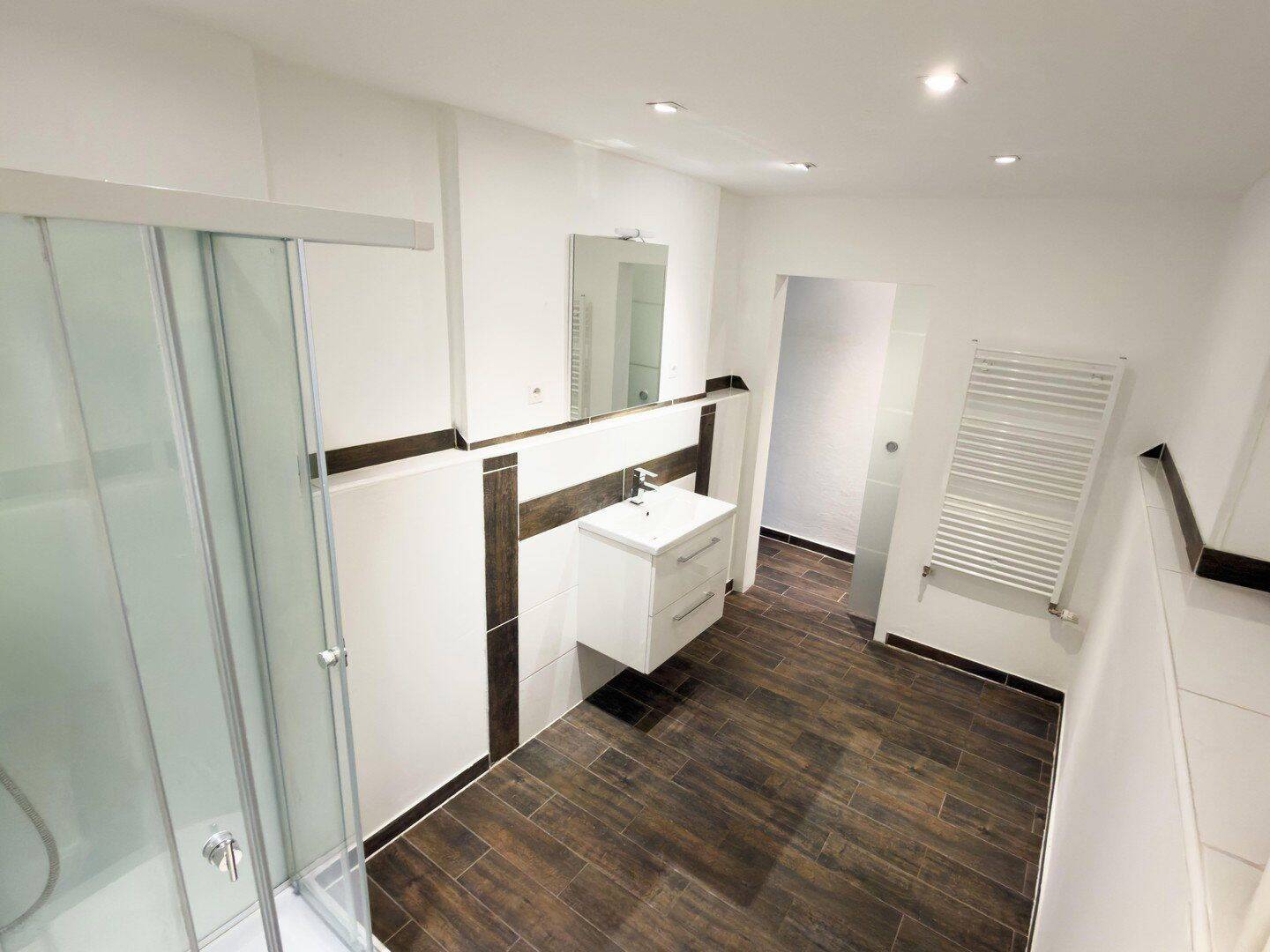 Komplett renoviertes Wohnhaus mit zwei großzügigen Terrassen, Wellnessbereich und Sauna – Waldalgesheim – Vorschaubild 4
