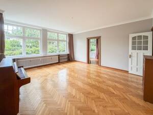 Großzügige und helle Altbauwohnung in Oldenfelde – 22143 Hamburg – Vorschaubild 2