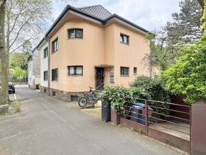 Charmantes Zweifamilienhaus in Bonn-Friesdorf mit Garten & Dachterrasse! – 53175 Bonn – Vorschaubild 2