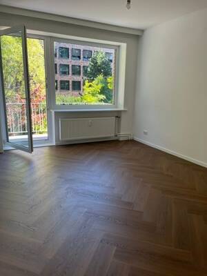 Elegante 3 Zimmer Wohnung in Hamburg Lokstedt – 22529 Hamburg – Vorschaubild 9