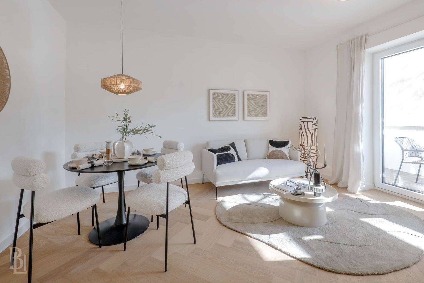 Wohnen im trendigen Kreuzberg - Bezugsfreie 3 Zimmer Wohnung mit Aufzug und Balkon im Erstbezug – Berlin – Vorschaubild 3