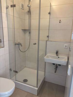 Komplett saniertes, sonniges Apartment in zentraler Lage – 80634 München – Vorschaubild 3