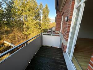 Moderner Grundriss mit Wohnküche, Einbauküche und Balkon – 23554 Lübeck – Vorschaubild 8