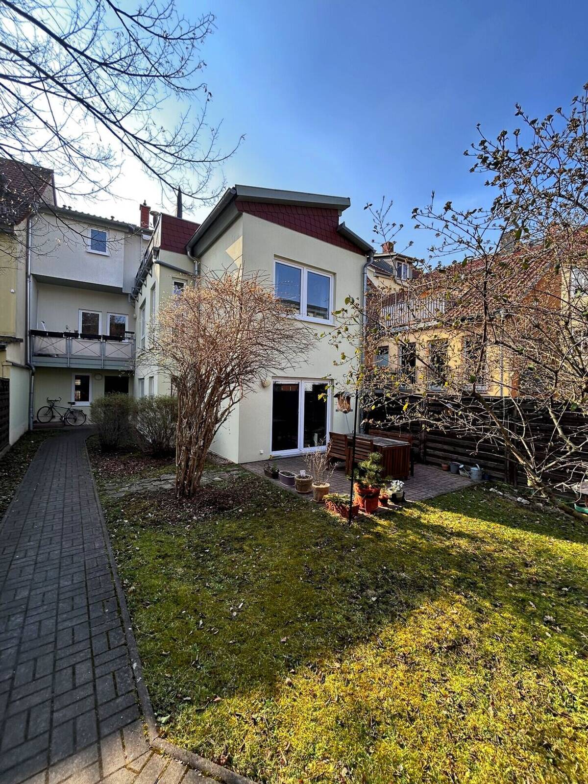 Altbauflair auf zwei Ebenen - Gepflegte 3-Zimmer-Maisonette in Erfurt-Altstadt – 99084 Erfurt – Bild 1 von 3