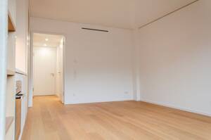 Erstbezug! Lichtdurchflutete, urbane Wohnung mit Blick zum Westfield Shoppingcenter im Eleven Decks – 20457 Hamburg – Vorschaubild 2