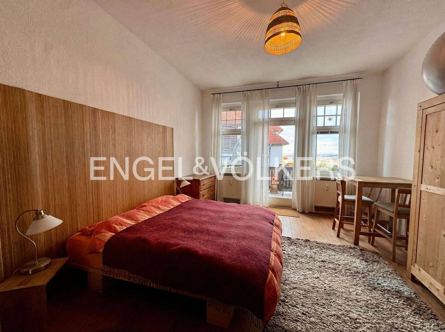 Charmante Altbauwohnung mit unverbautem Blick über Dresden – Dresden – Vorschaubild 3