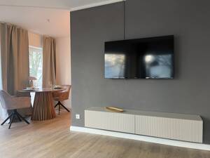 Hamburg: Zur Kurzzeitvermietung-Neu renovierte 2-Zimmer-Wohnung mit Balkon und Fahrstuhl in Alsternähe – 22085 Hamburg – Vorschaubild 4