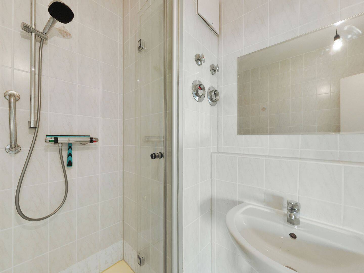 Attraktives Studio Apartment in Karlshorst: bezugsfrei, frisch renoviert und mit Balkon – Berlin – Vorschaubild 6