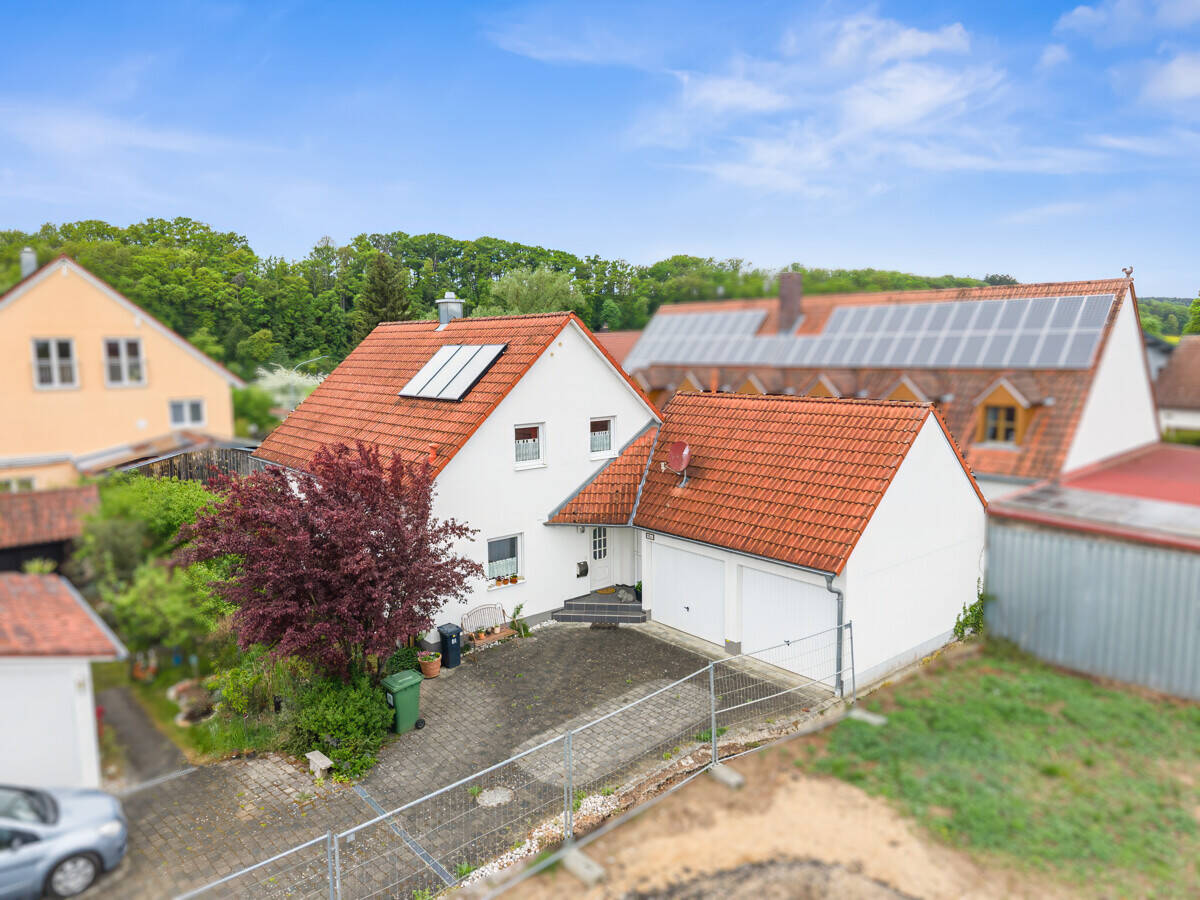 Hier fühlen Sie sich wohl - Einfamilienhaus in ruhiger Lage – Zeitlarn – Bild 1 von 9