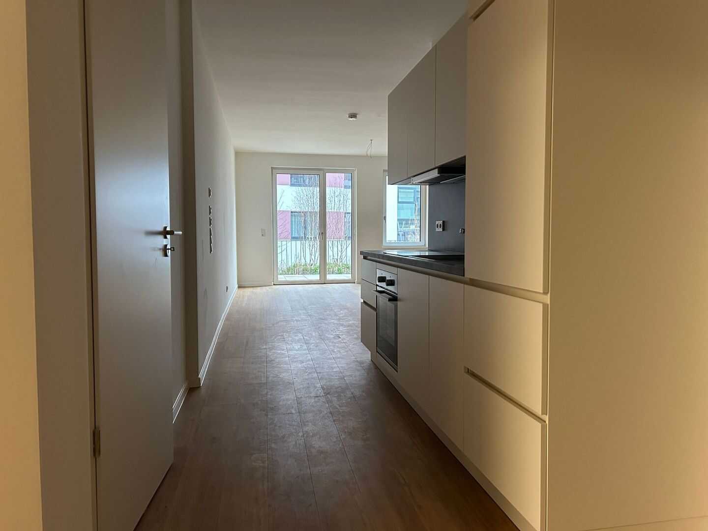 Riesengroßes Studio-Apartment mit Terrasse und eigenem Abstellraum | Einbauküche inklusive! – Düsseldorf – Vorschaubild 4