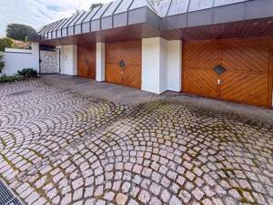 EXKLUSIVES EINFAMILIENHAUS MIT SCHWIMMHALLE – 70195 Stuttgart – Vorschaubild 7