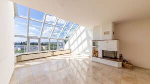 Exklusive Dachgeschosswohnung mit Penthouse-Flair und Panorama-Glasfront // Licht, Weite und Dachterrasse auf besonderem Niveau – 74321 Bietigheim-Bissingen – Vorschaubild 4