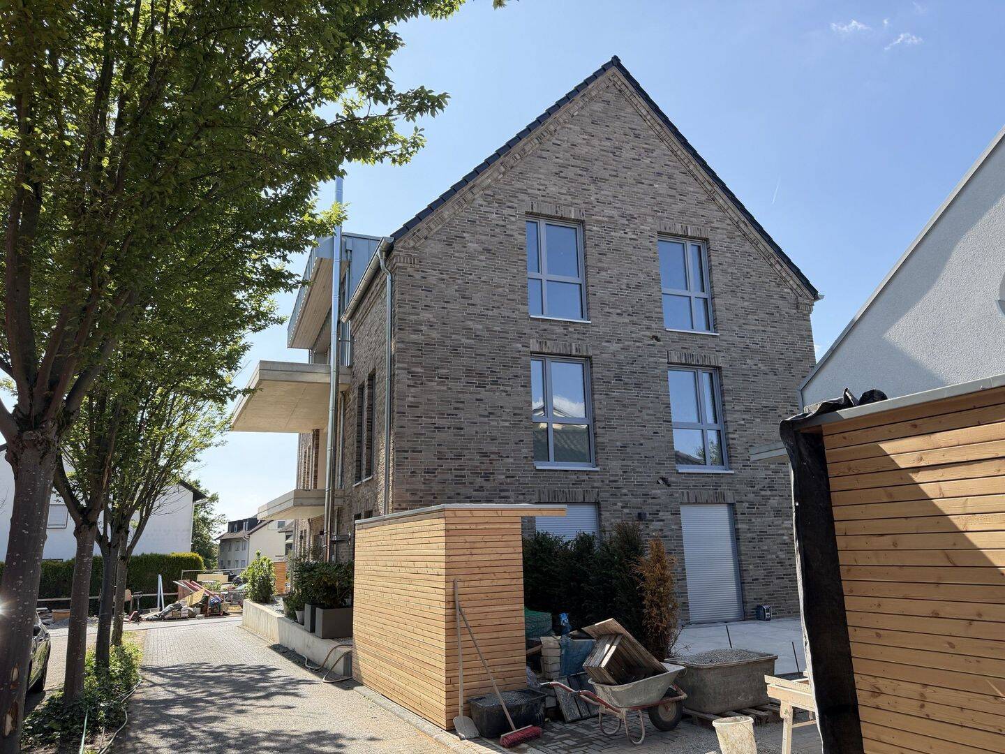 Komfortabler Neubau-Erstbezug mit großem Südbalkon in ruhiger Lage von Leverkusen-Quettingen – Leverkusen – Vorschaubild 2