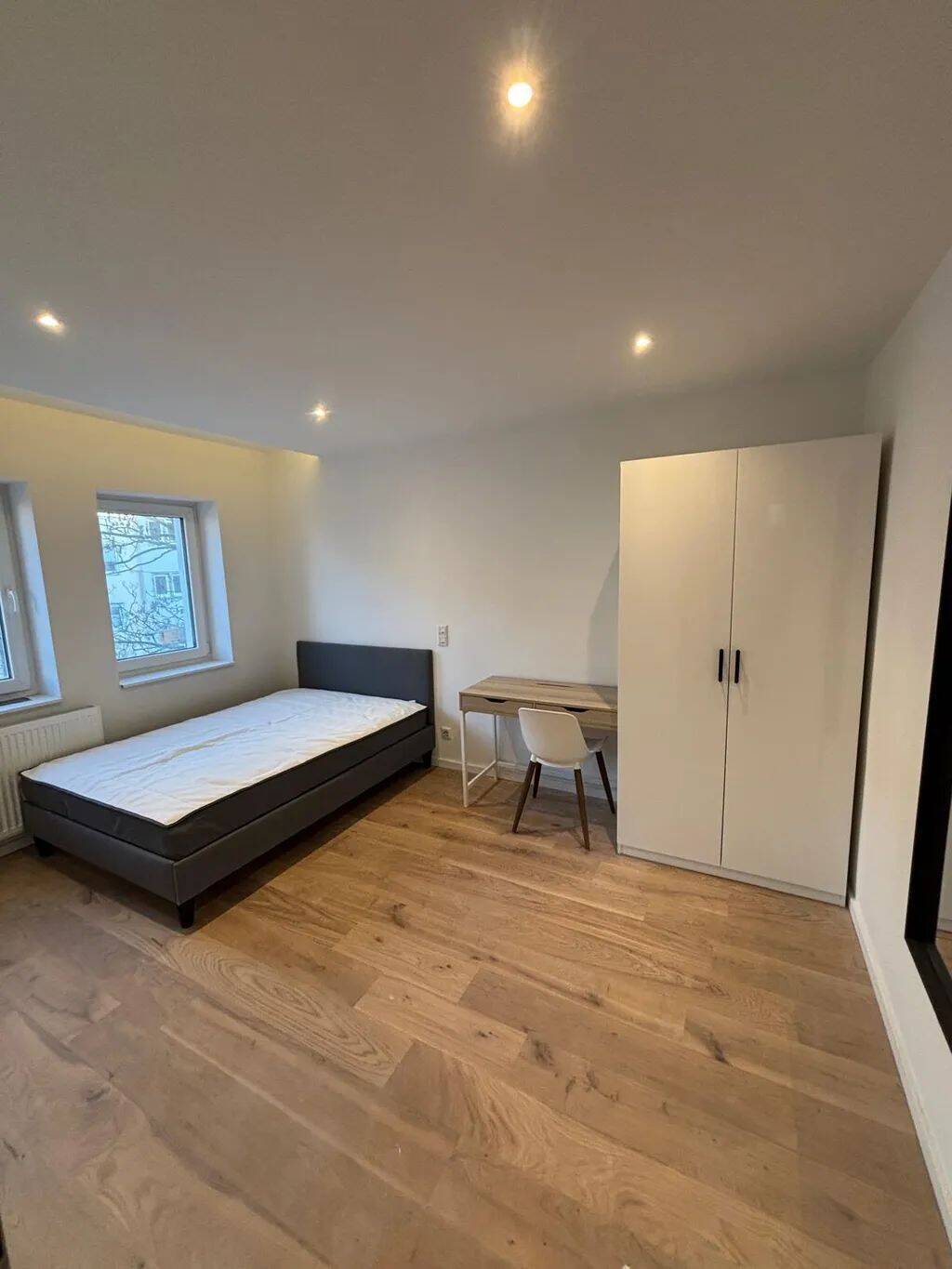 WG-Zimmer ab sofort in gepflegter Wohnung / Gugelstraße 96, Nürnberg / WE5 / Zi.1