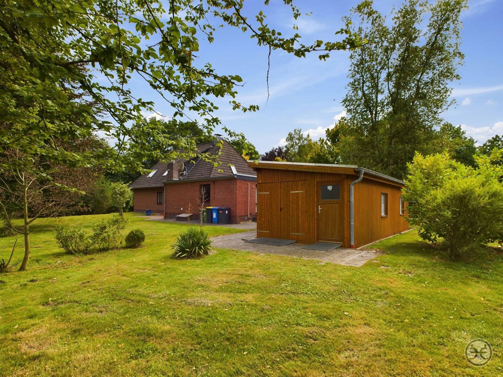 Mehrfamilienhaus in 26131 Oldenburg mit 236,67 m² kaufen