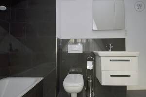 Hochwertig möblierte Maisonette Wohnung mit Terrasse und Internet in Wiesbaden-Aukamm – 65189 Wiesbaden – Vorschaubild 4