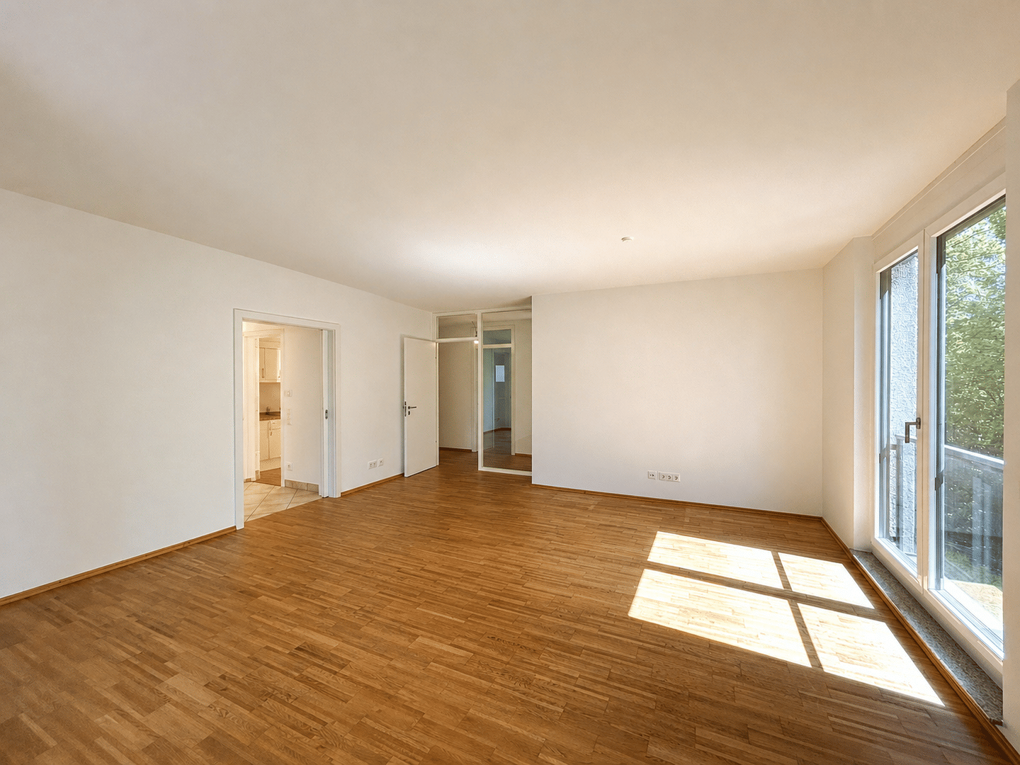 Moderne 4 Zimmerwohnung | Hochwertige Ausstattung, Balkon und Aufzug in gepflegter Wohnlage! – Hannover – Vorschaubild 6