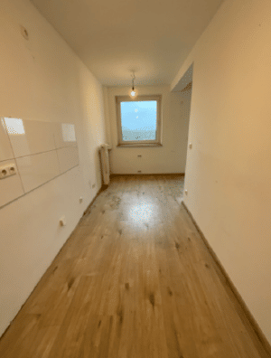 Tolle 2-Zimmer-Balkonwohnung mit Laminat und Tapeten – 47167 Duisburg – Vorschaubild 4