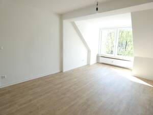 ** Modernisierte 2-Zi-DG-Wohnung in Frohnhausen** – 45144 Essen – Vorschaubild 7
