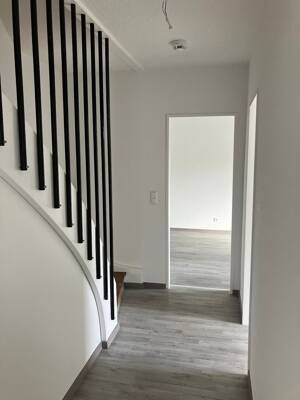 Lichtdurchflutete Maisonette Wohnung mit Balkon & Grünblick – 38228 Salzgitter – Vorschaubild 5