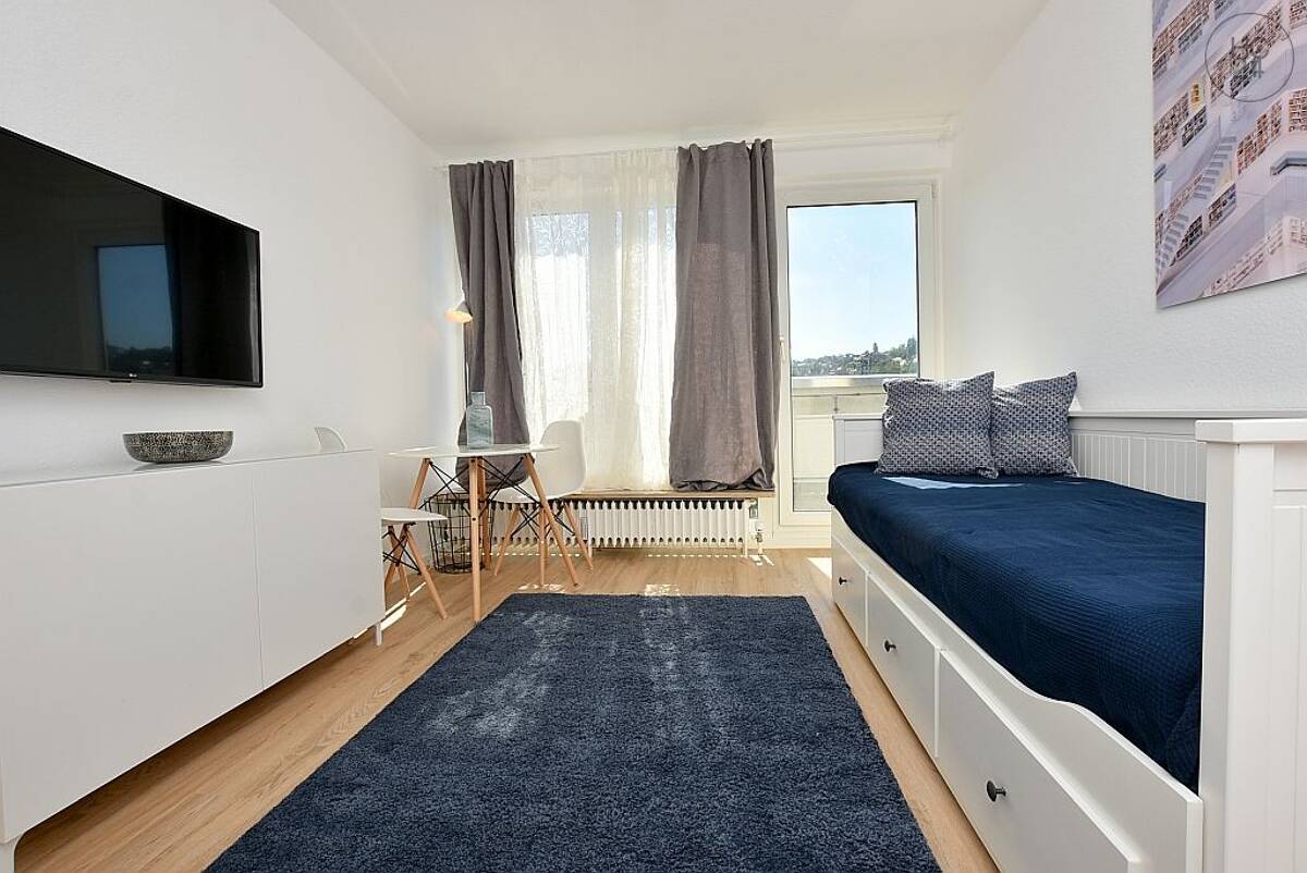 Sehr schön möbliertes Apartment in Stuttgart West – 70174 Stuttgart – Bild 1 von 9