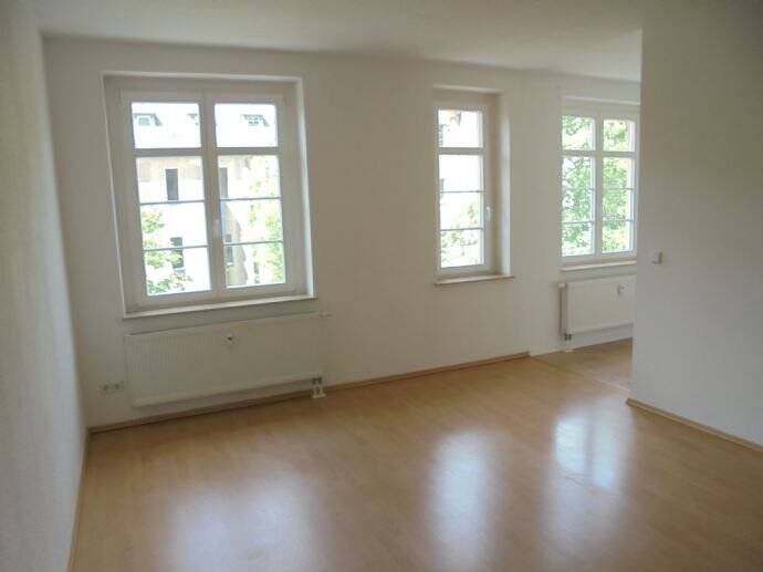 NETTE NACHBARN GESUCHT- SCHICKE WOHNUNG MIT LAMINAT – Chemnitz – Vorschaubild 4