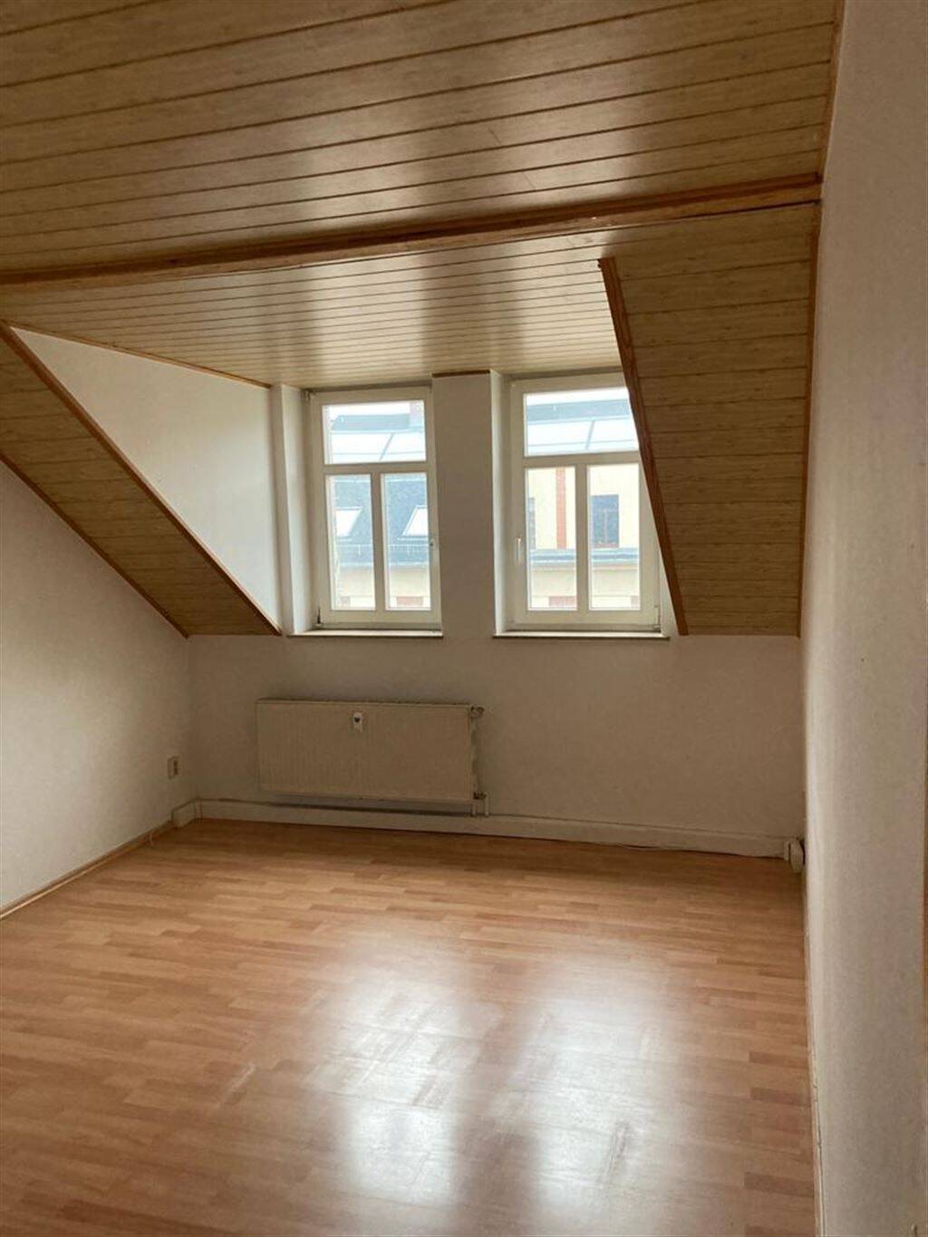 DG 4-Zimmer Maisonette mit Laminat und Südbalkon in zentraler Lage!!! – Chemnitz – Vorschaubild 7