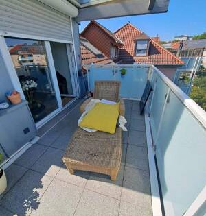 **Schöne Dreiraumwohnung mit Sonnenbalkon in einer ruhigen Seitenstraße, KAUFEN statt mieten!!***